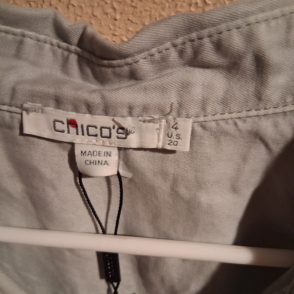Chico's NWT Denim Split Cuff Button Down Top Cham… - image 5